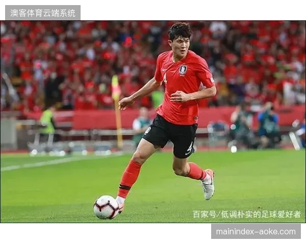 金玟哉将利用身高优势控制禁区，全力化解对手的高空球战术威胁